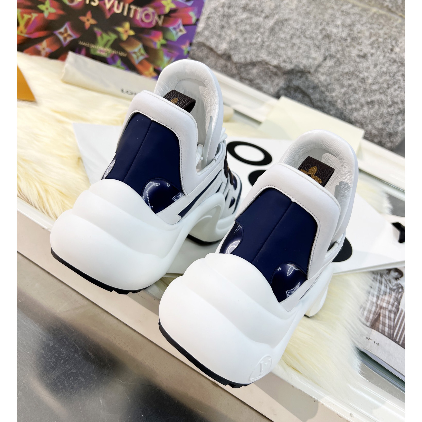 Louis Vuitton LV Archlight Sneaker   1A9RX2 - DesignerGu