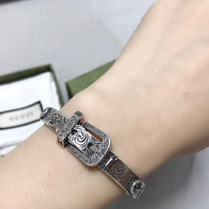 Gucci Silver Bracelet With Interlocking G - DesignerGu