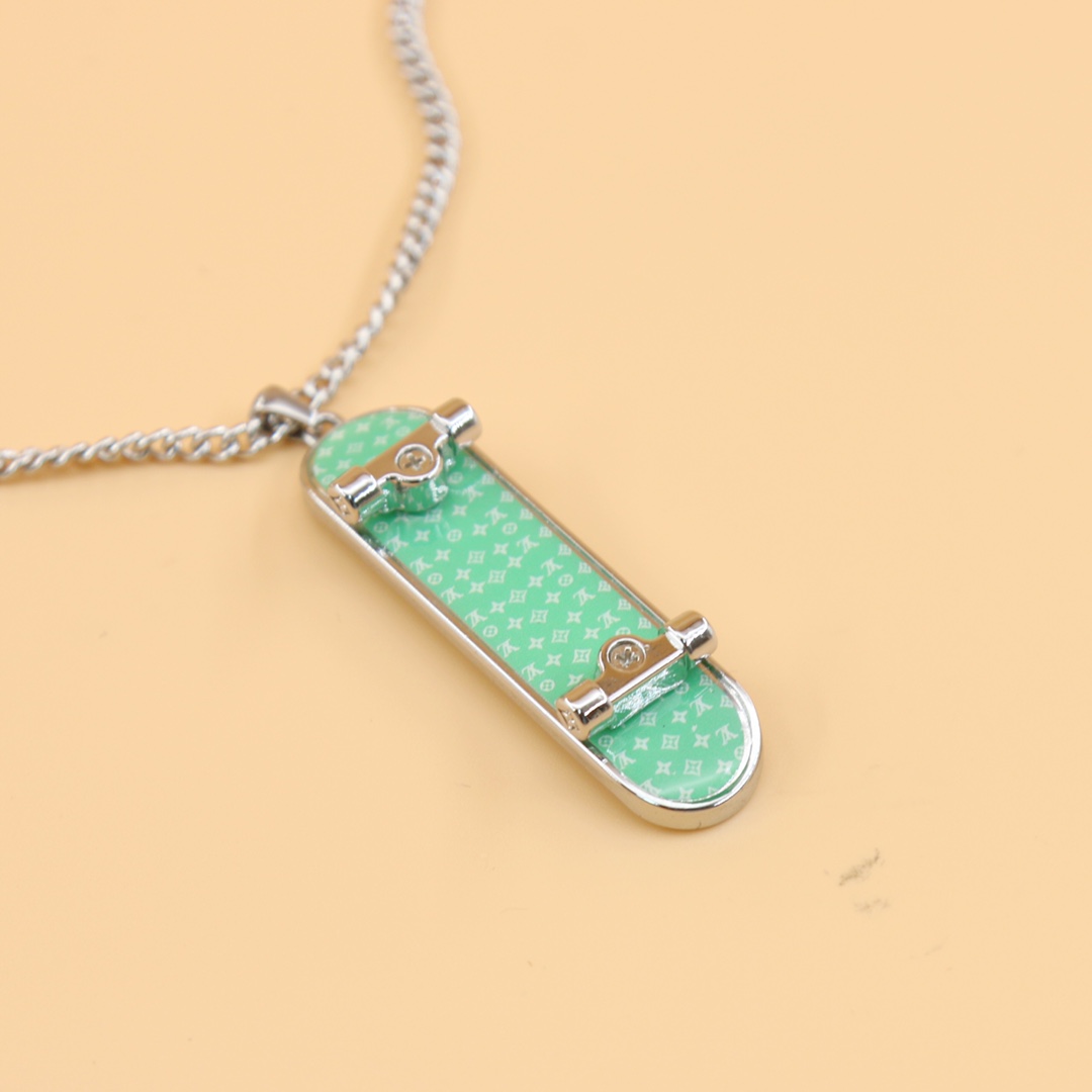 Louis Vuitton LV Skateboard Pendant   MP3277 - DesignerGu