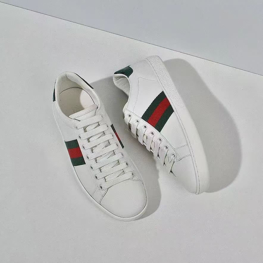 Gucci Logo Sneaker - DesignerGu