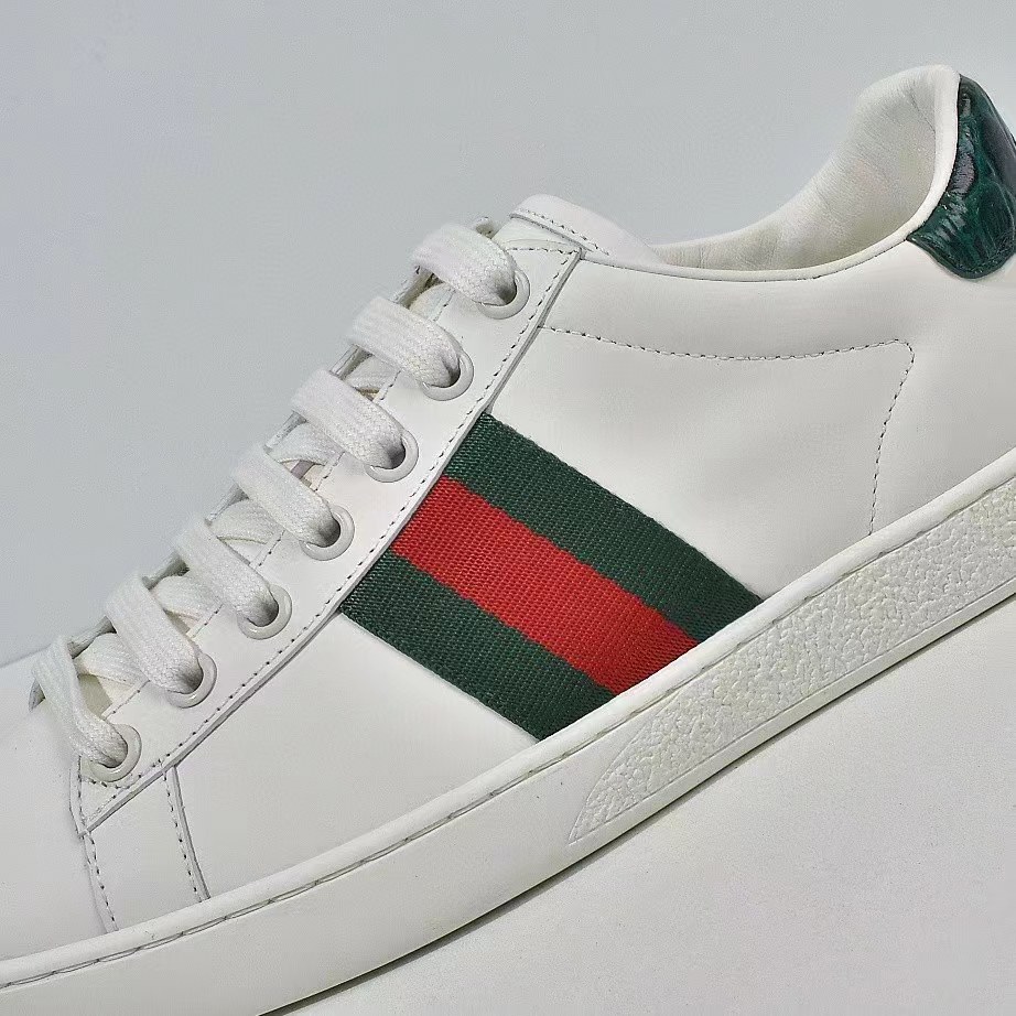 Gucci Logo Sneaker - DesignerGu