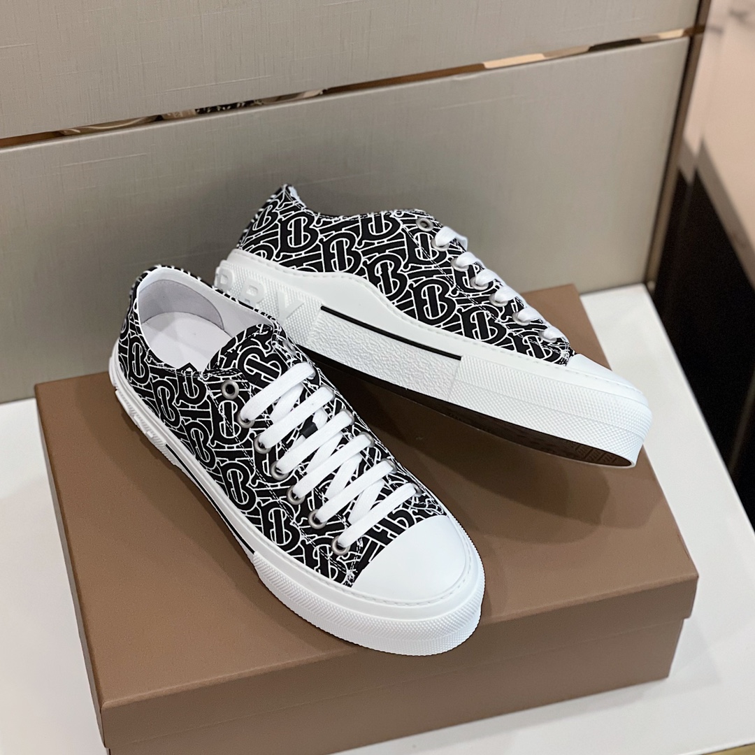 Burberry Monogram Print Cotton Sneakers - DesignerGu