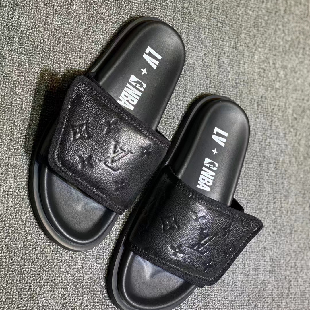 Louis Vuitton Pool Pillow Comfort Mules - DesignerGu