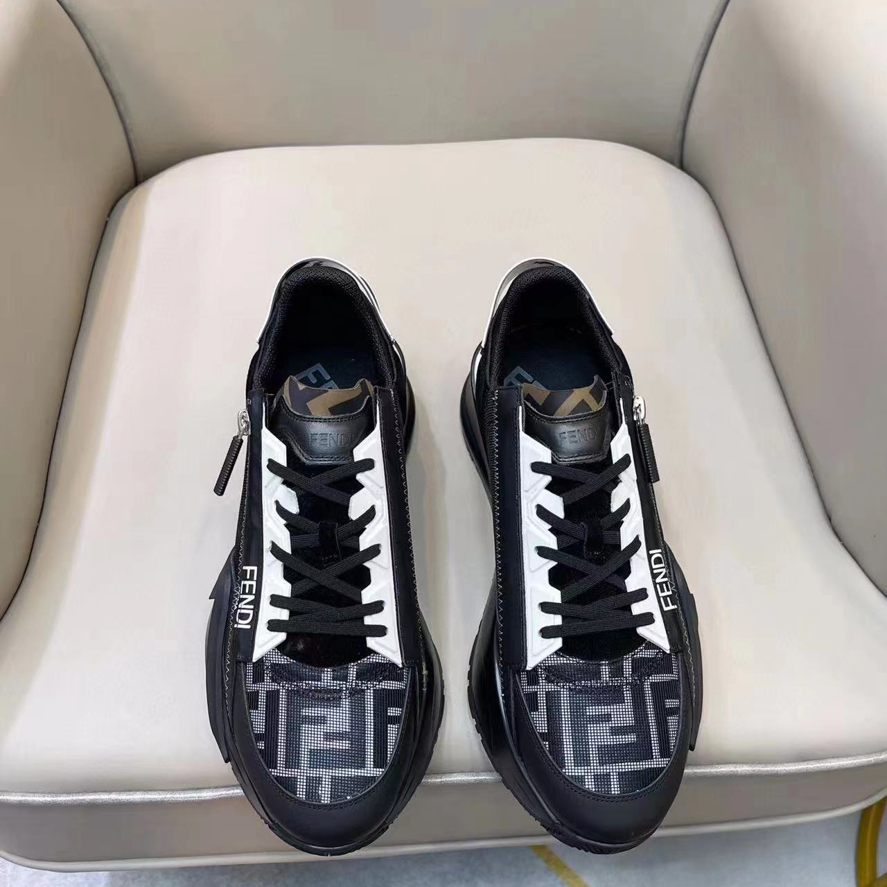 Fendi Flow White Blue Fabric Low-Tops Sneaker - DesignerGu