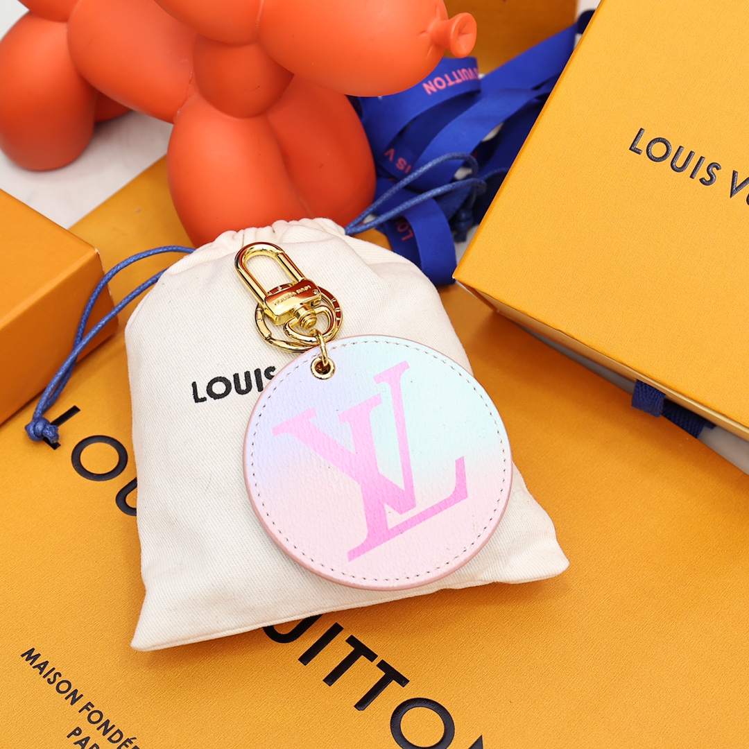 Louis Vuitton Illustre Bag Charm And Key Holder   M00666 - DesignerGu