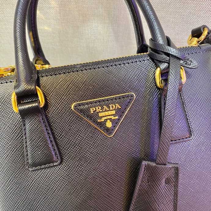 Prada Galleria Saffiano Leather Micro-Bag(20-14.5-9.5cm)   1BA906 - DesignerGu