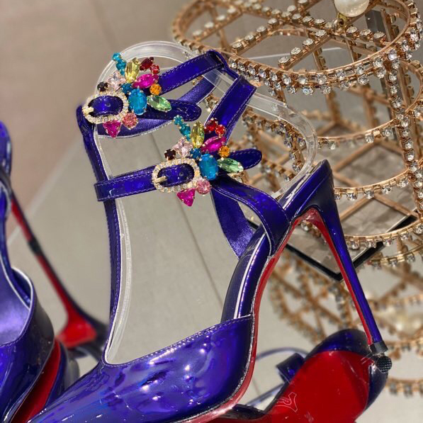 Christian Louboutin Maravilla Pump - DesignerGu