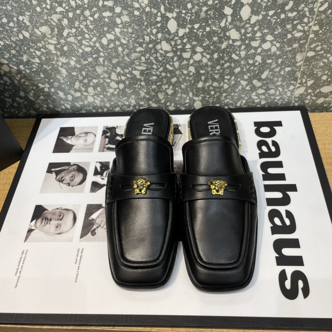 Versace La Medusa Loafer Mules - DesignerGu