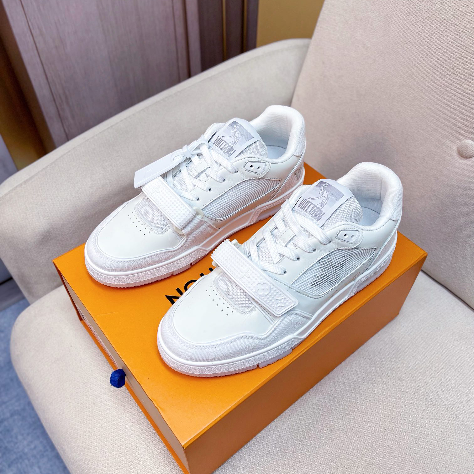 Louis Vuitton Trainer Sneaker(Upon UK Size) - DesignerGu