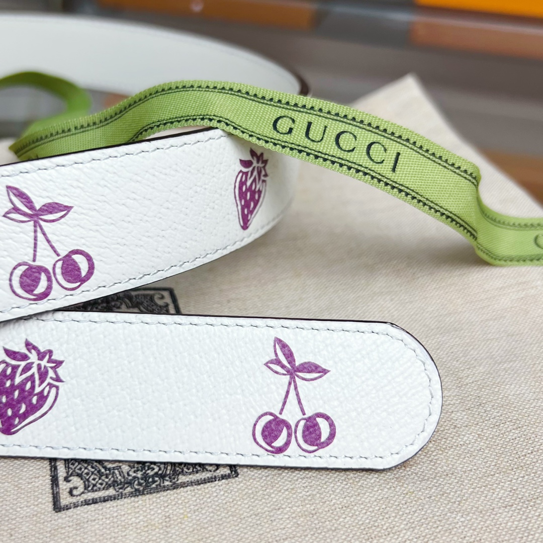 Gucci  GG Marmont Thin Belt - DesignerGu