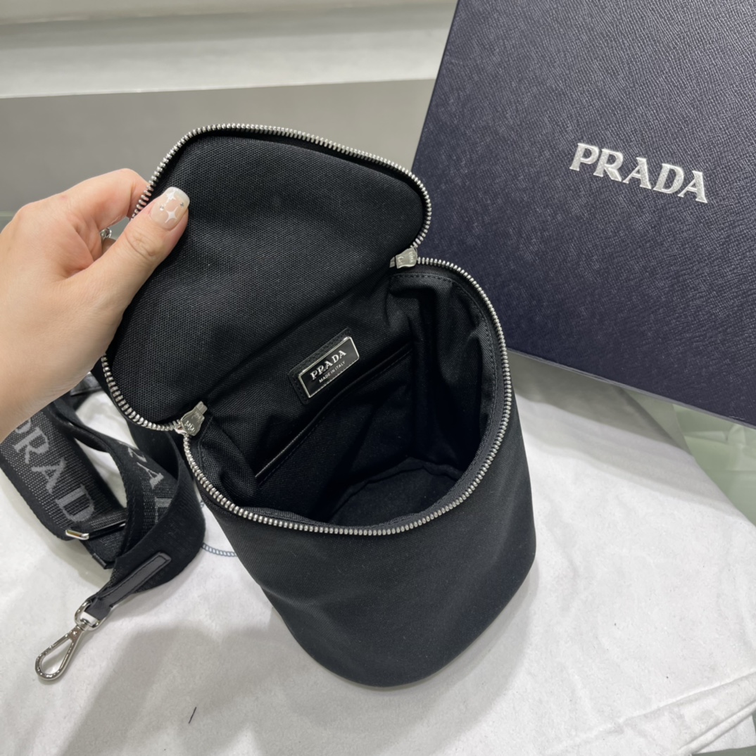 Prada Re-Nylon And Leather Shoulder Bag - DesignerGu