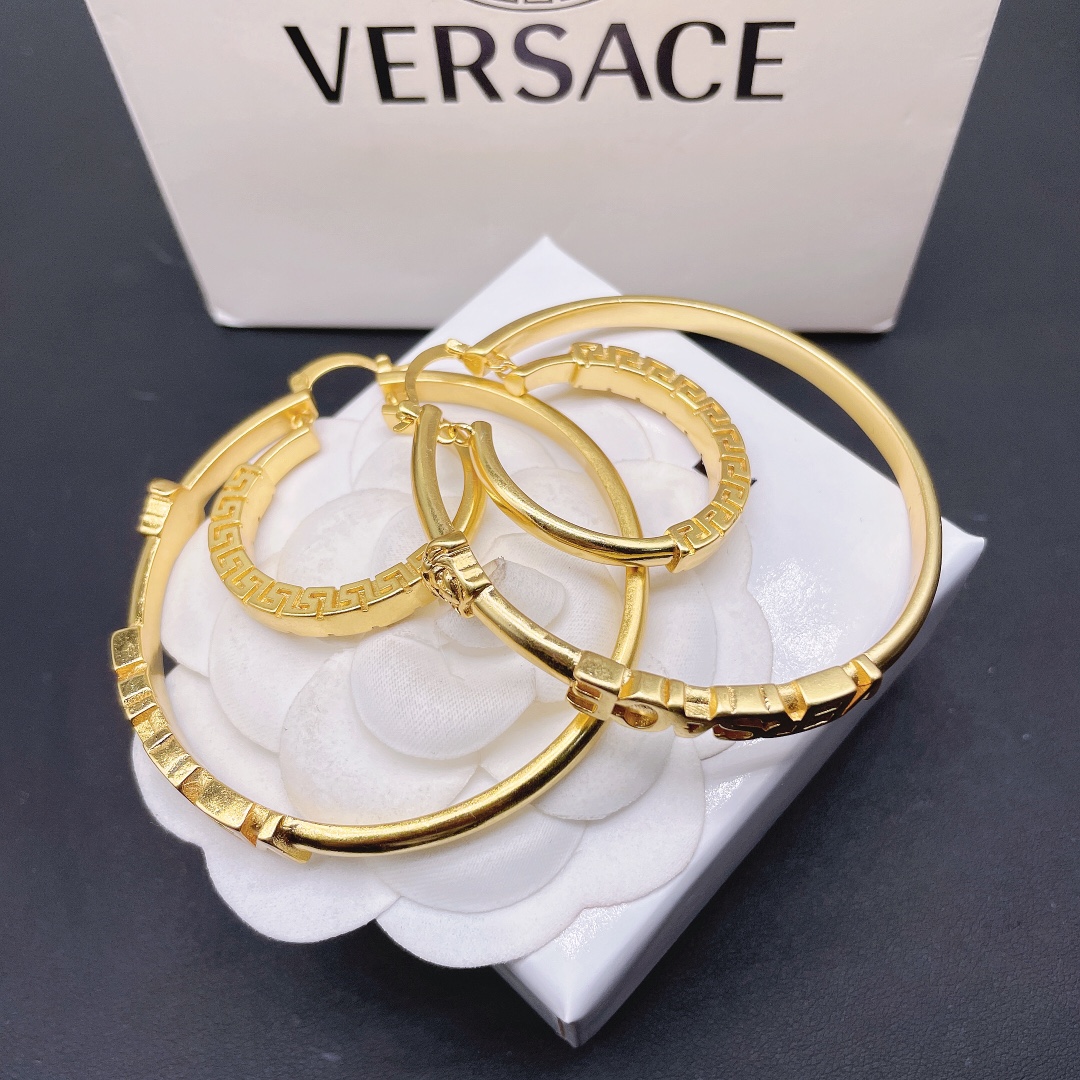 Versace La Medusa Greca Hoop Earrings - DesignerGu