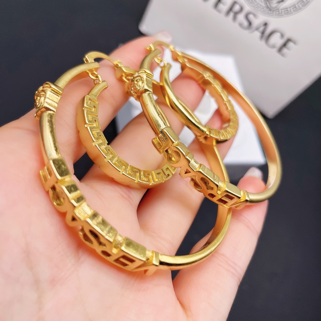 Versace La Medusa Greca Hoop Earrings - DesignerGu