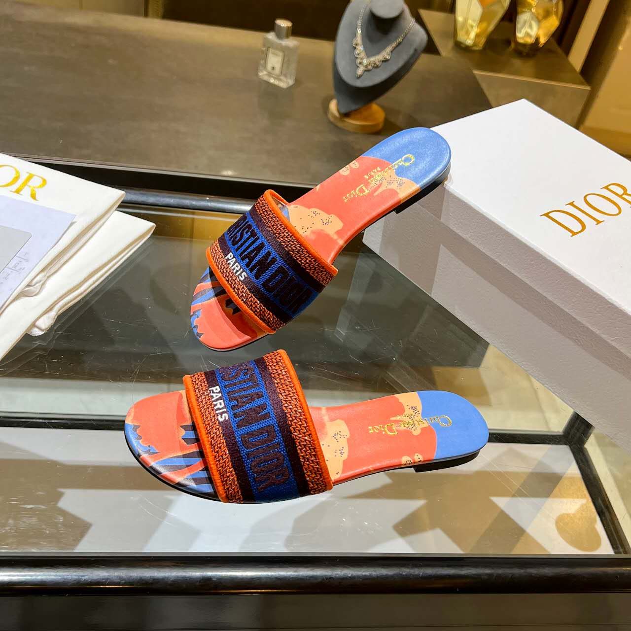 Dior Women Slides - DesignerGu