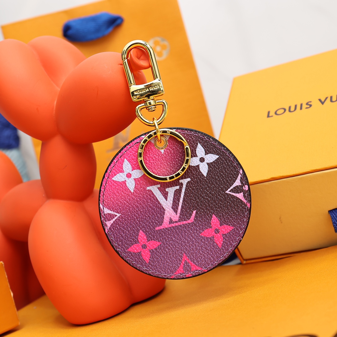 Louis Vuitton Illustre Bag Charm And Key Holder   M00665 - DesignerGu