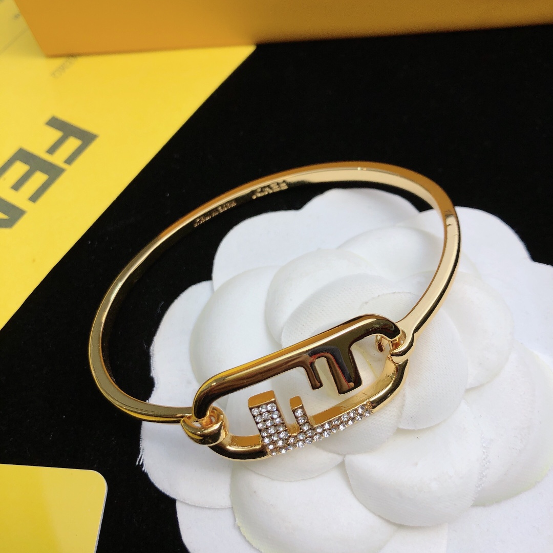 Fendi O’Lock Bracelet - DesignerGu