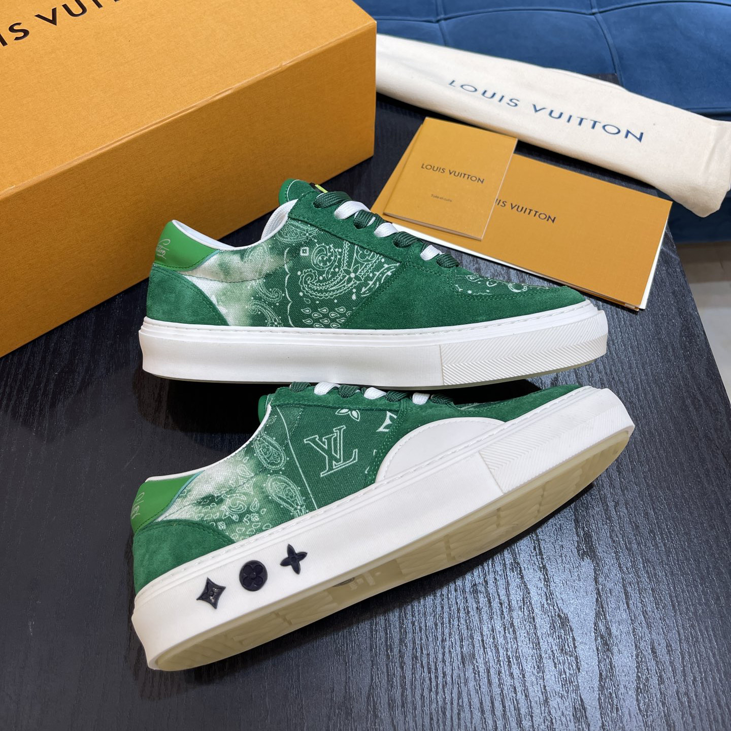 Louis Vuitton LV Ollie Sneaker      - DesignerGu