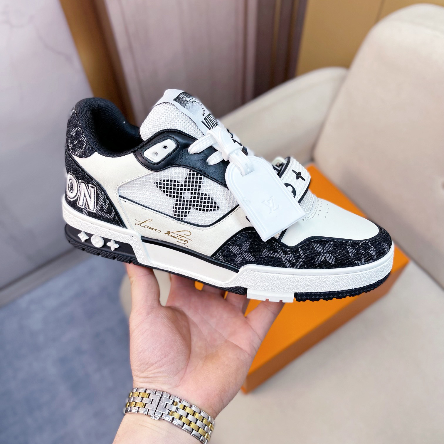 Louis Vuitton Trainer Sneaker(upon UK size) - DesignerGu