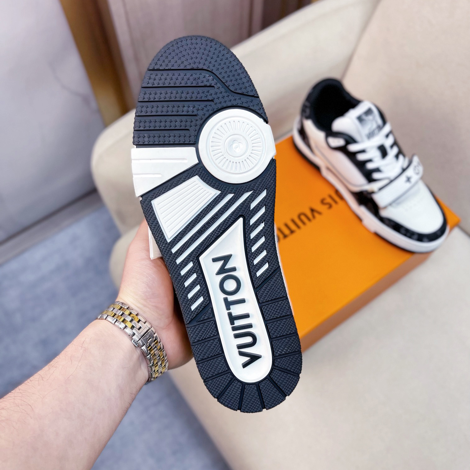 Louis Vuitton Trainer Sneaker(upon UK size) - DesignerGu