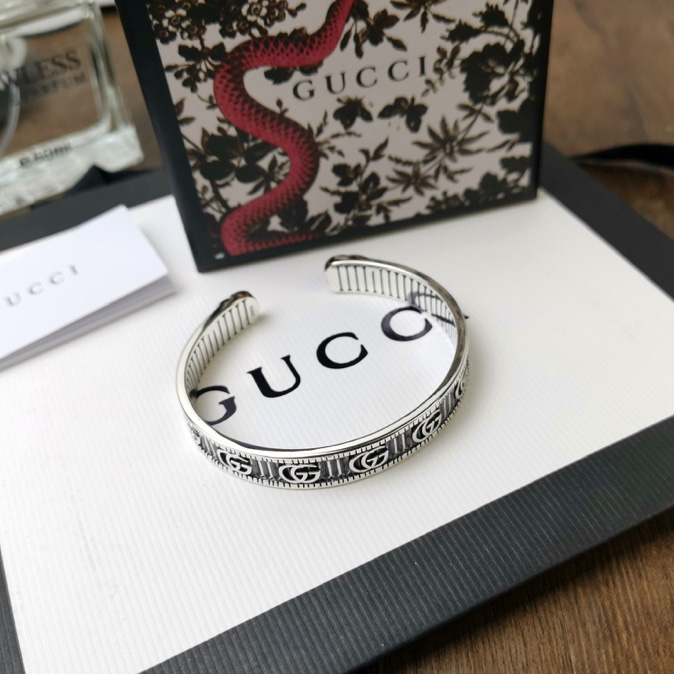 Gucci Bracelet With Double G In Silver - DesignerGu