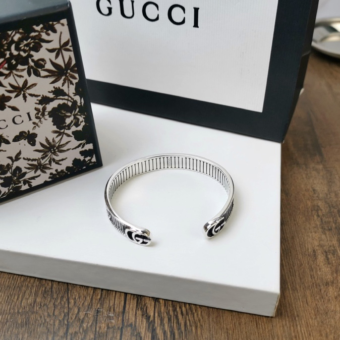 Gucci Bracelet With Double G In Silver - DesignerGu