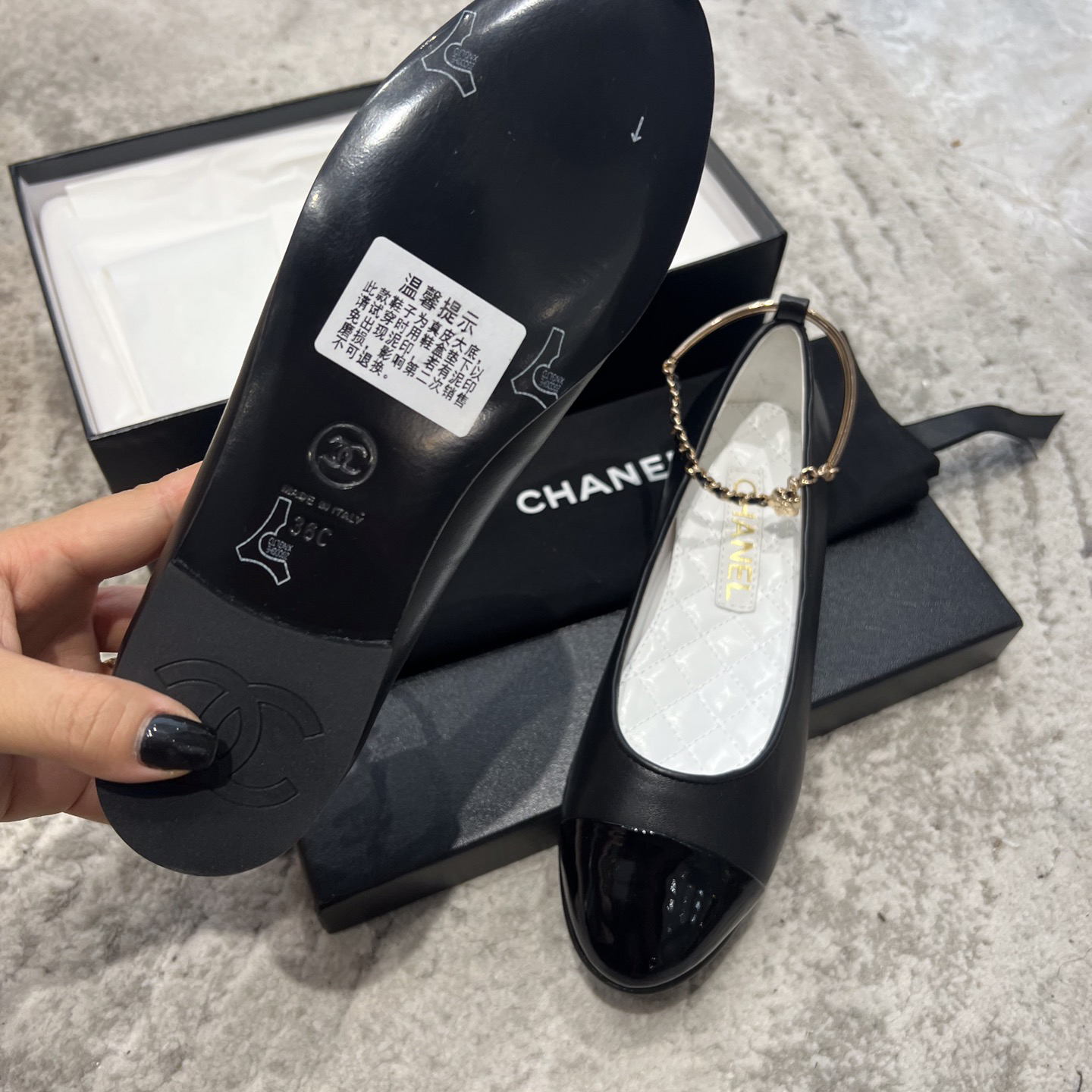 Dior Lambskin & Patent Calfskin Black Ballerinas - DesignerGu