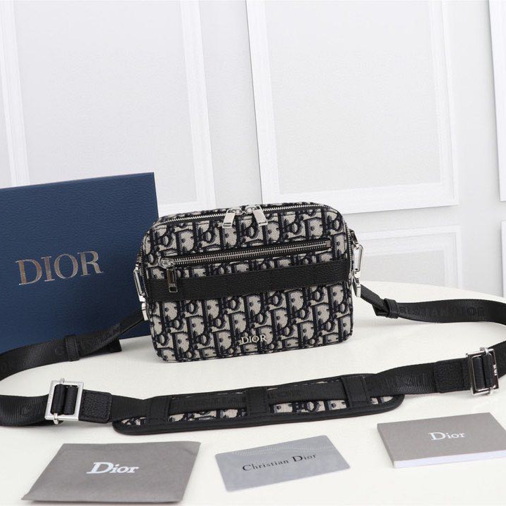 Dior Beige And Black Dior Oblique Jacquard Safari Messenger Bag - DesignerGu