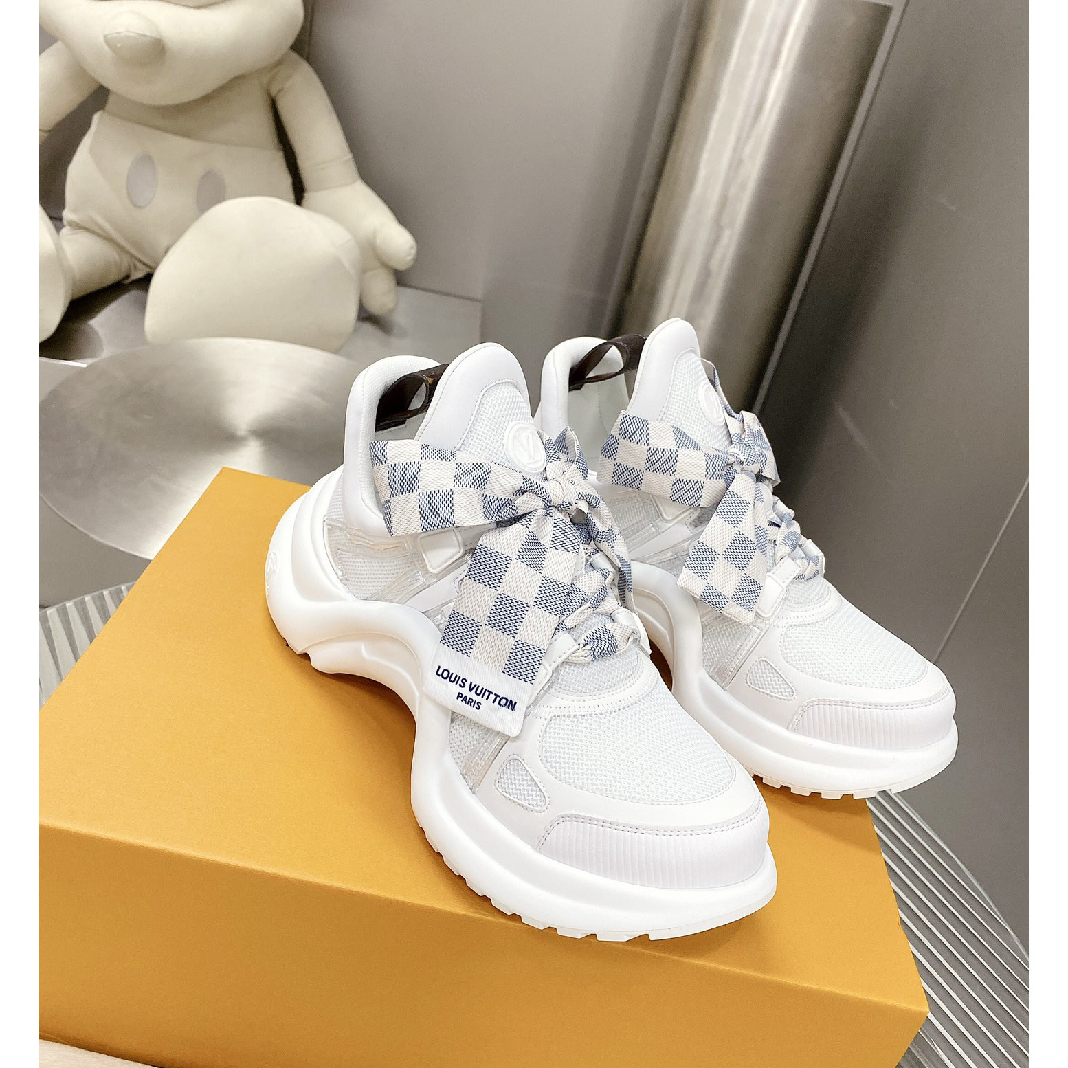 Louis Vuitton LV Archlight Sneaker - DesignerGu