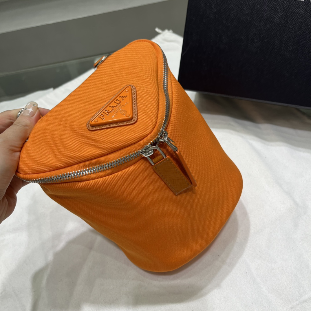 Prada Canvas Shoulder Bag(21-15-15cm)   2VH147 - DesignerGu