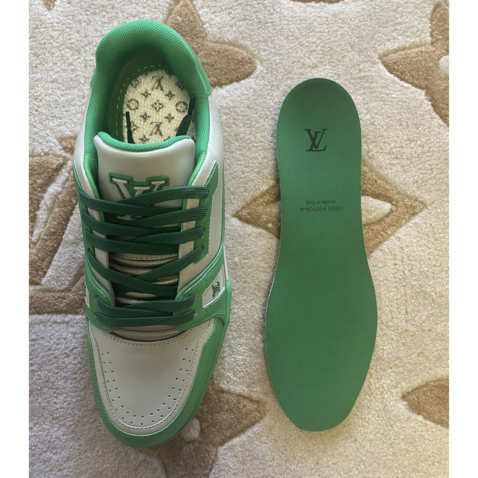 Louis Vuitton LV  Trainer Sneaker     1AA6V9 - DesignerGu