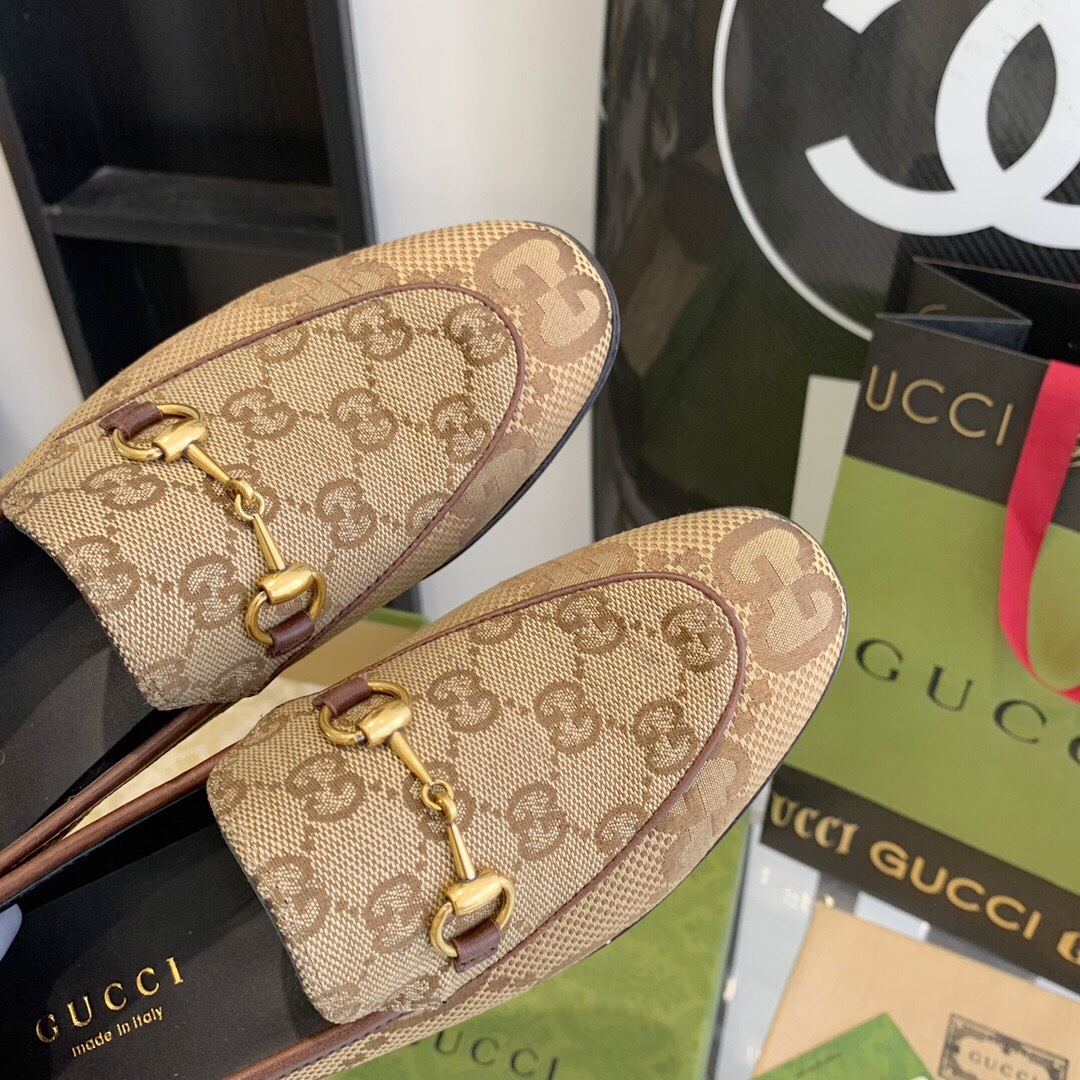 Gucci Women's Maxi GG Gucci Jordaan Loafer - DesignerGu