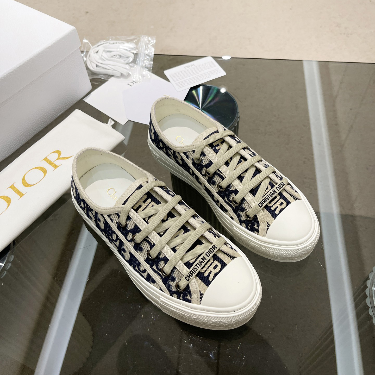 Dior Walk'n' Dior  Sneaker - DesignerGu