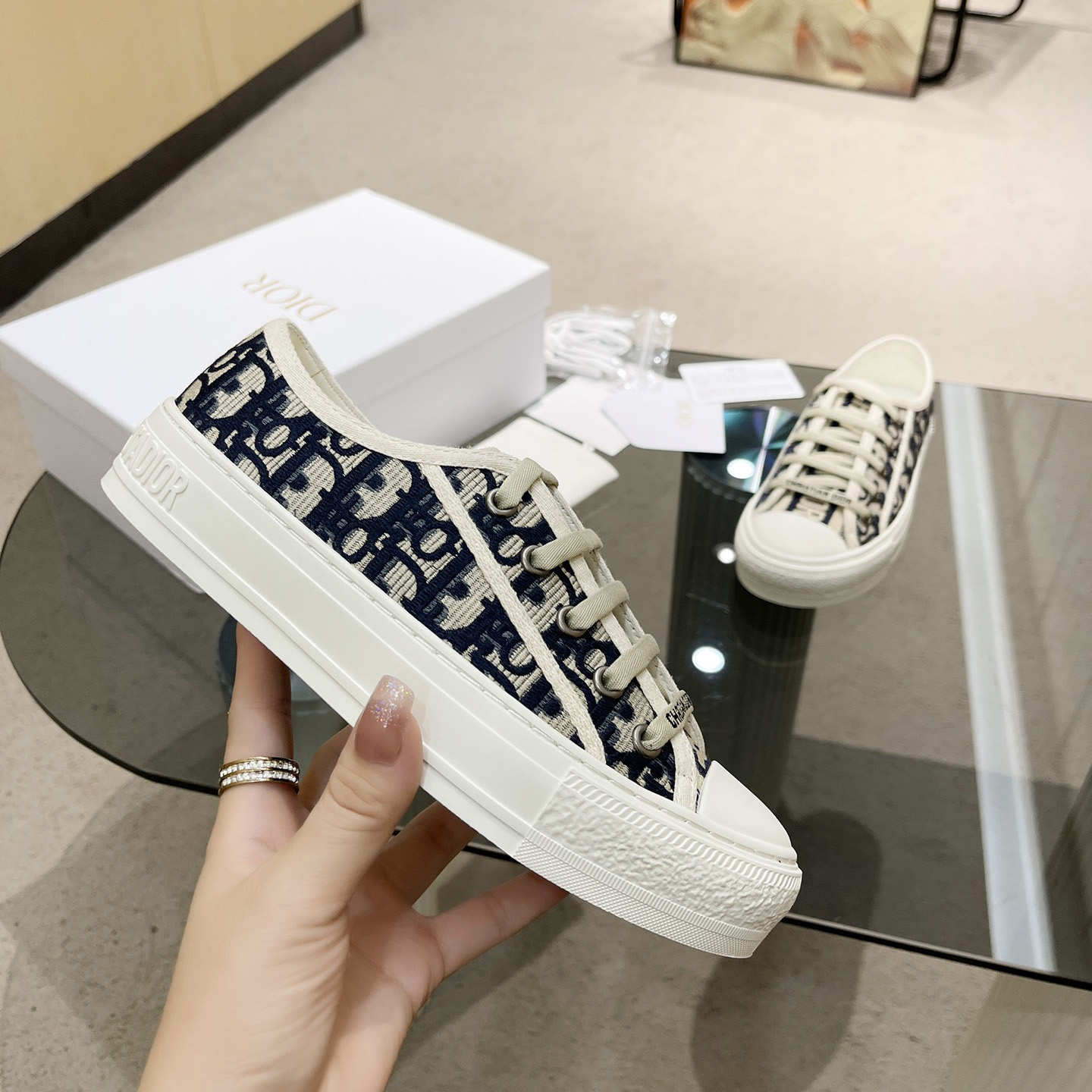 Dior Walk'n' Dior  Sneaker - DesignerGu