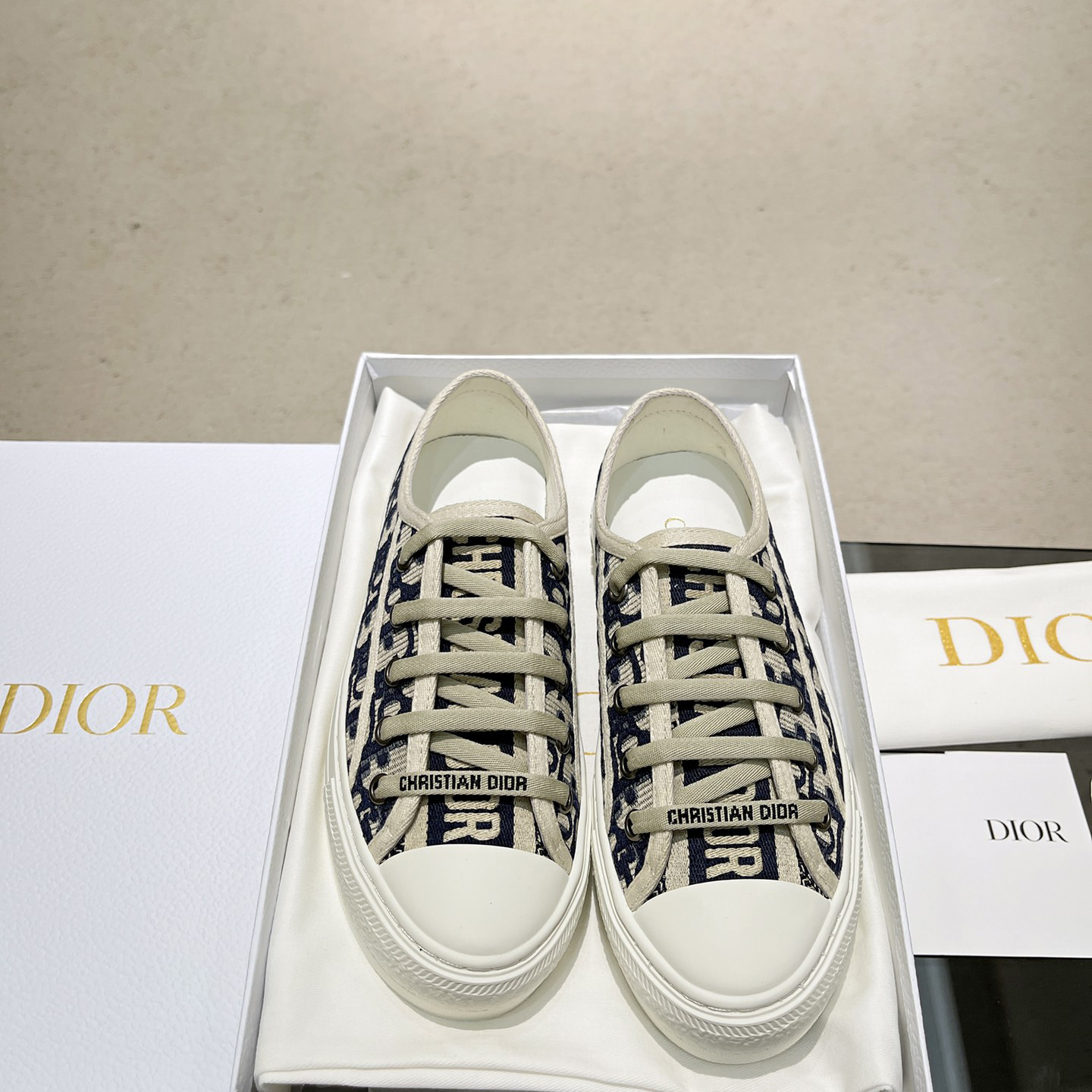 Dior Walk'n' Dior  Sneaker - DesignerGu