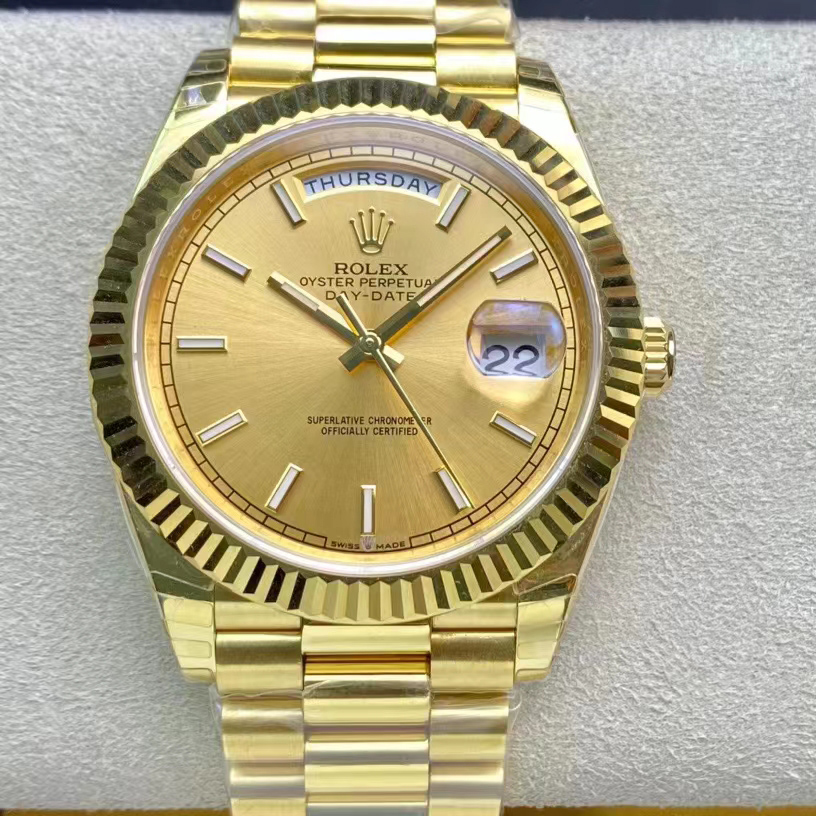 Rolex Day-Date 40 Watch In Yellow Gold - DesignerGu