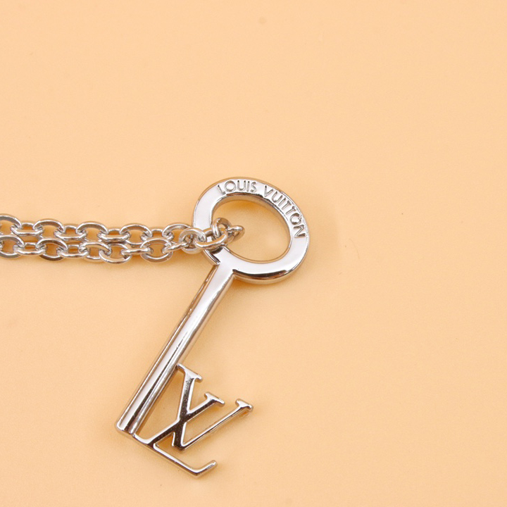 Louis Vuitton LV Key Pendant     M00678 - DesignerGu