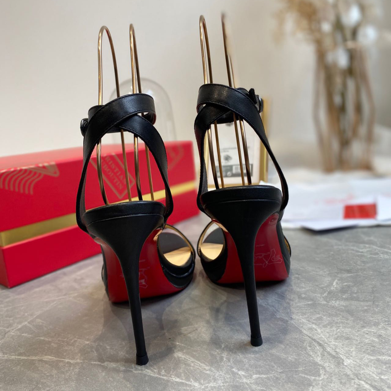 Christian Louboutin Loubigirl 100 mm - DesignerGu