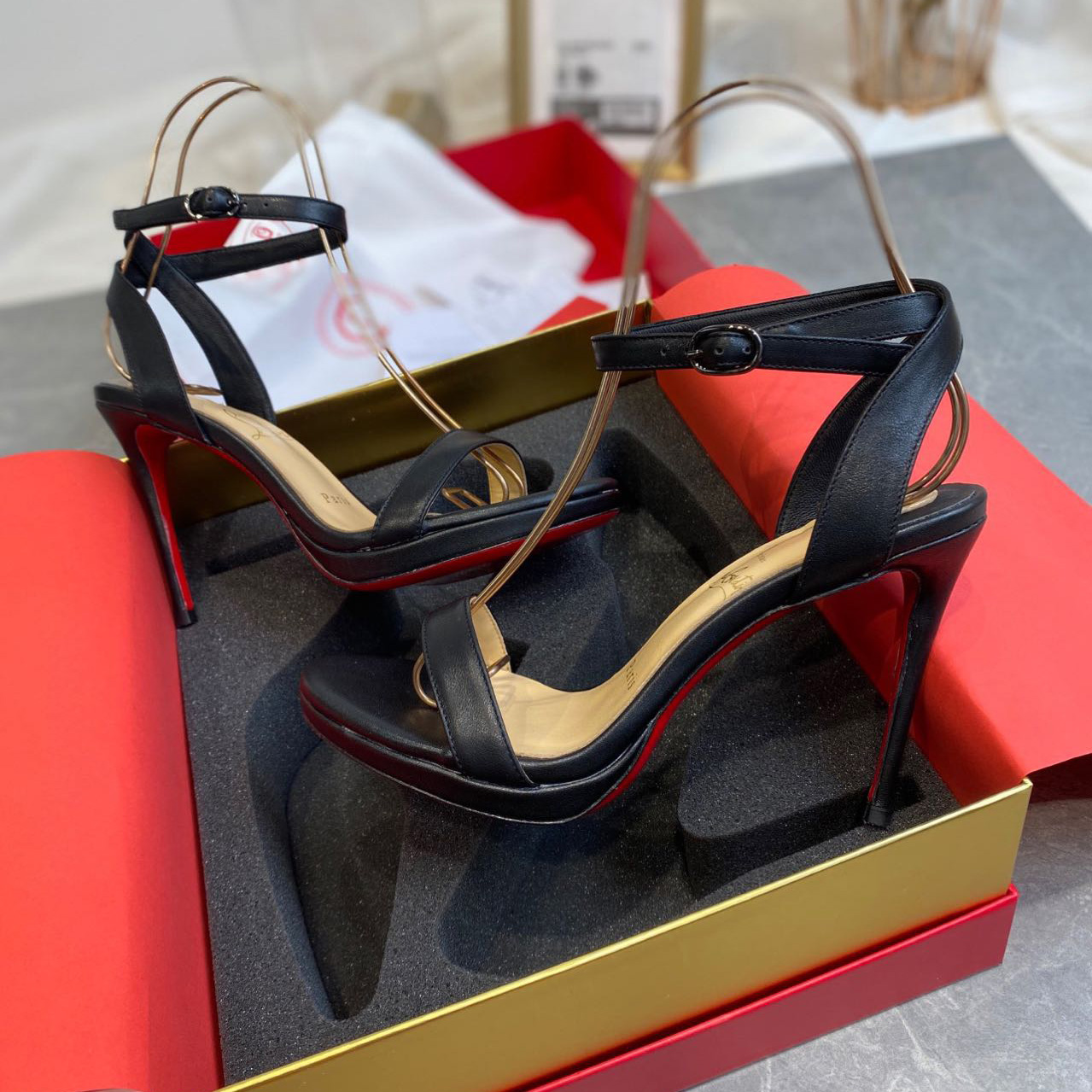 Christian Louboutin Loubigirl 100 mm - DesignerGu