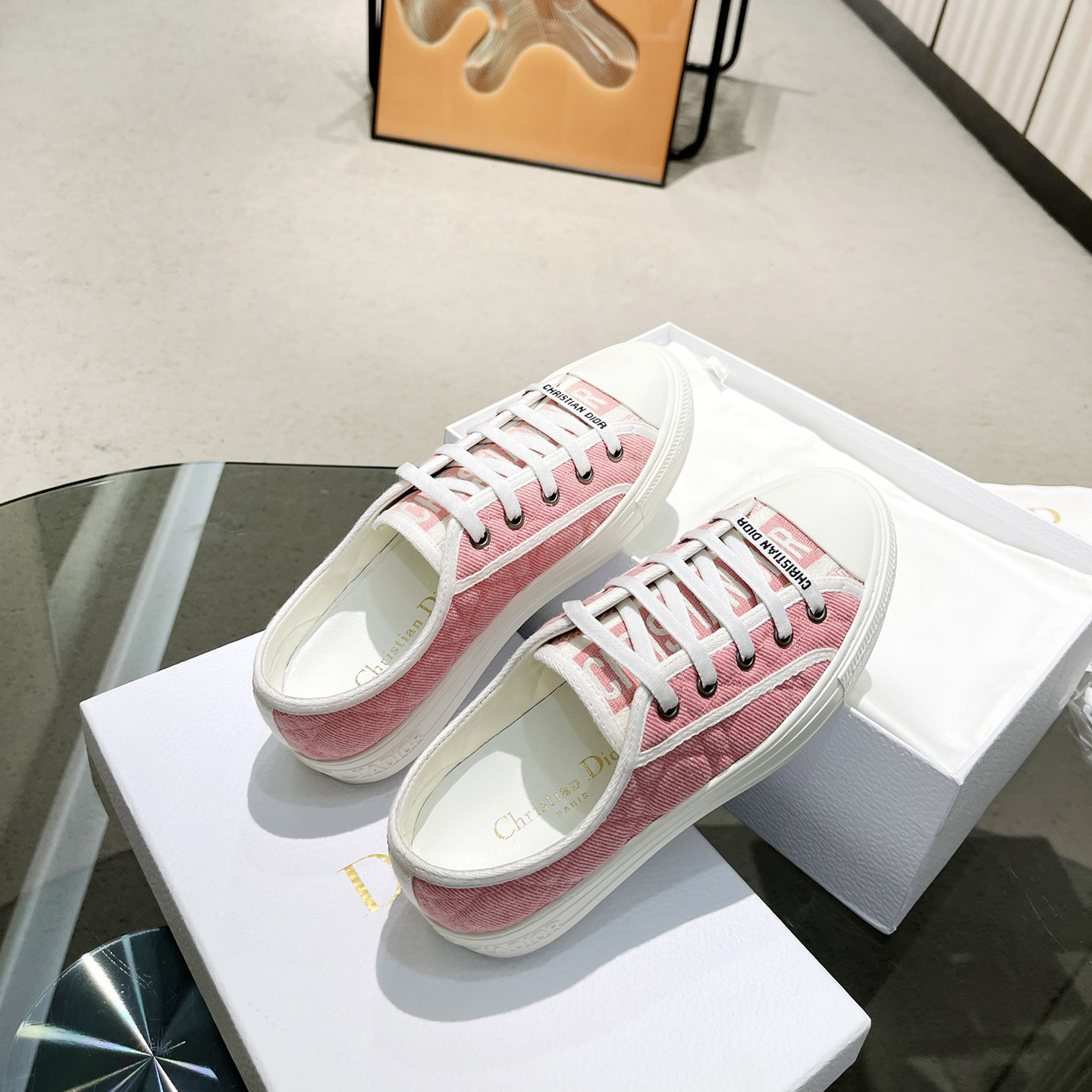 Dior Walk'n' Dior  Sneaker - DesignerGu