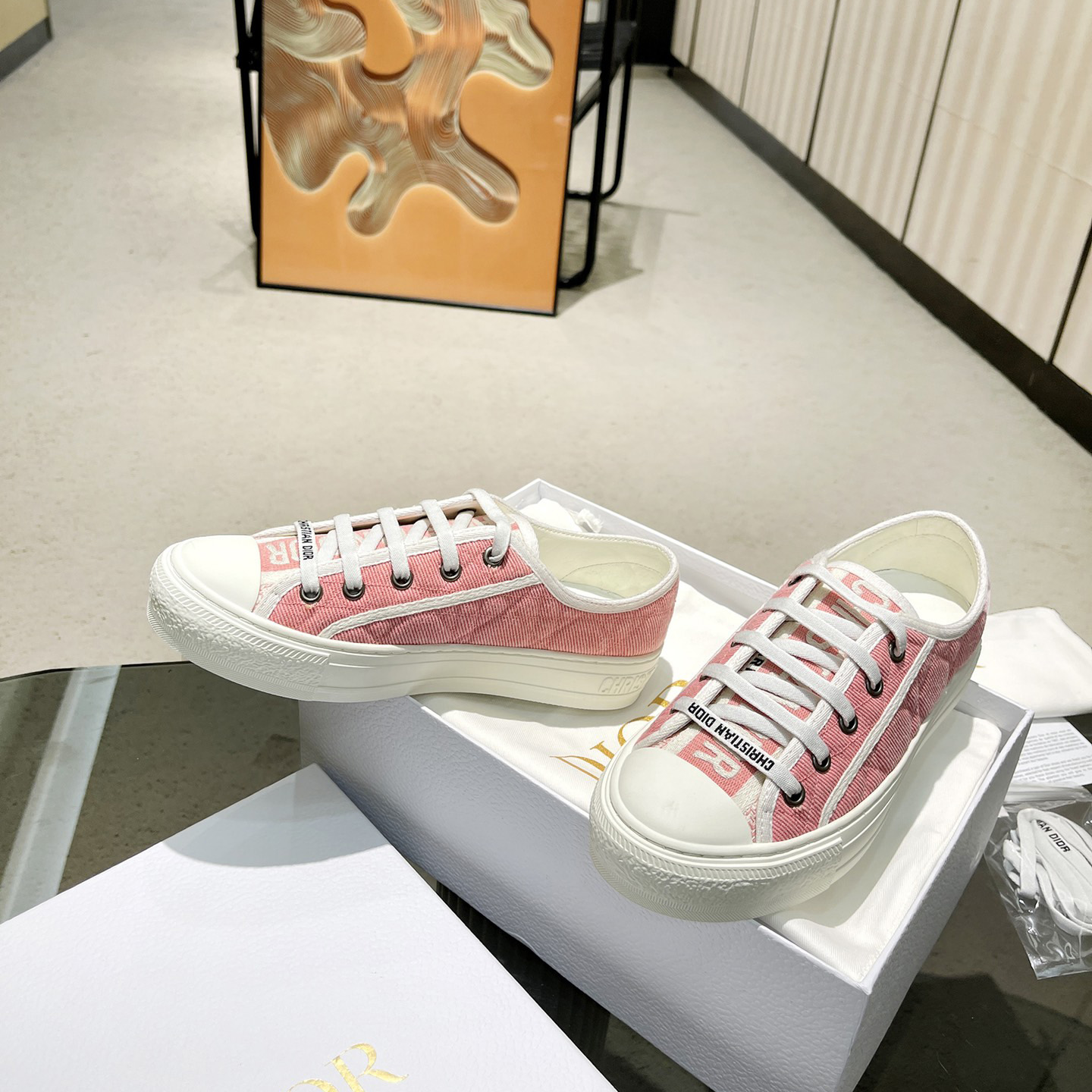 Dior Walk'n' Dior  Sneaker - DesignerGu