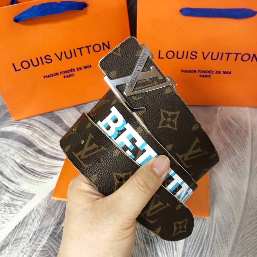 Louis Vuitton LV Pyramide Cities Exclusive 40MM Reversible Belt—Beijing - DesignerGu