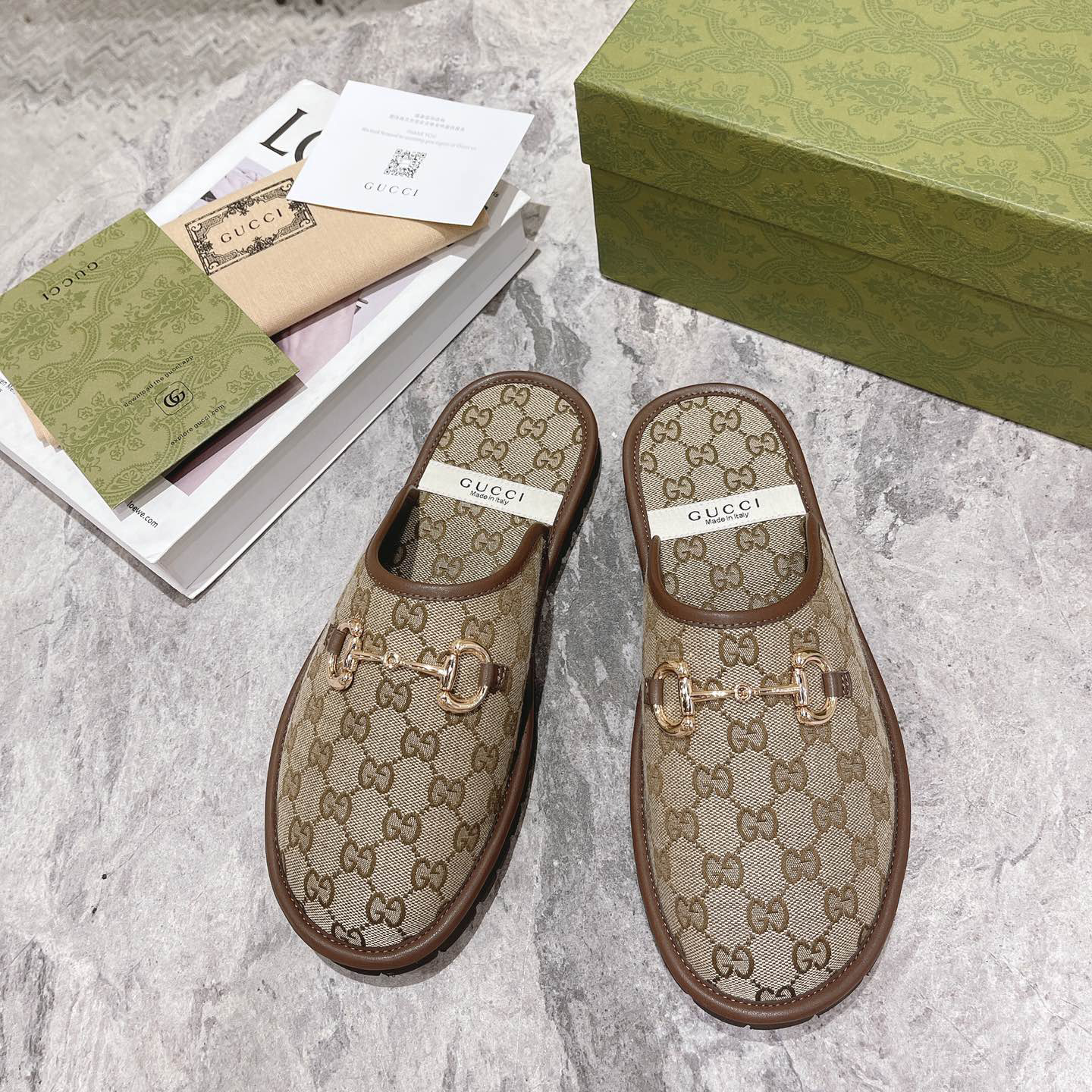 Gucci Men's Slipper With Horsebit - DesignerGu