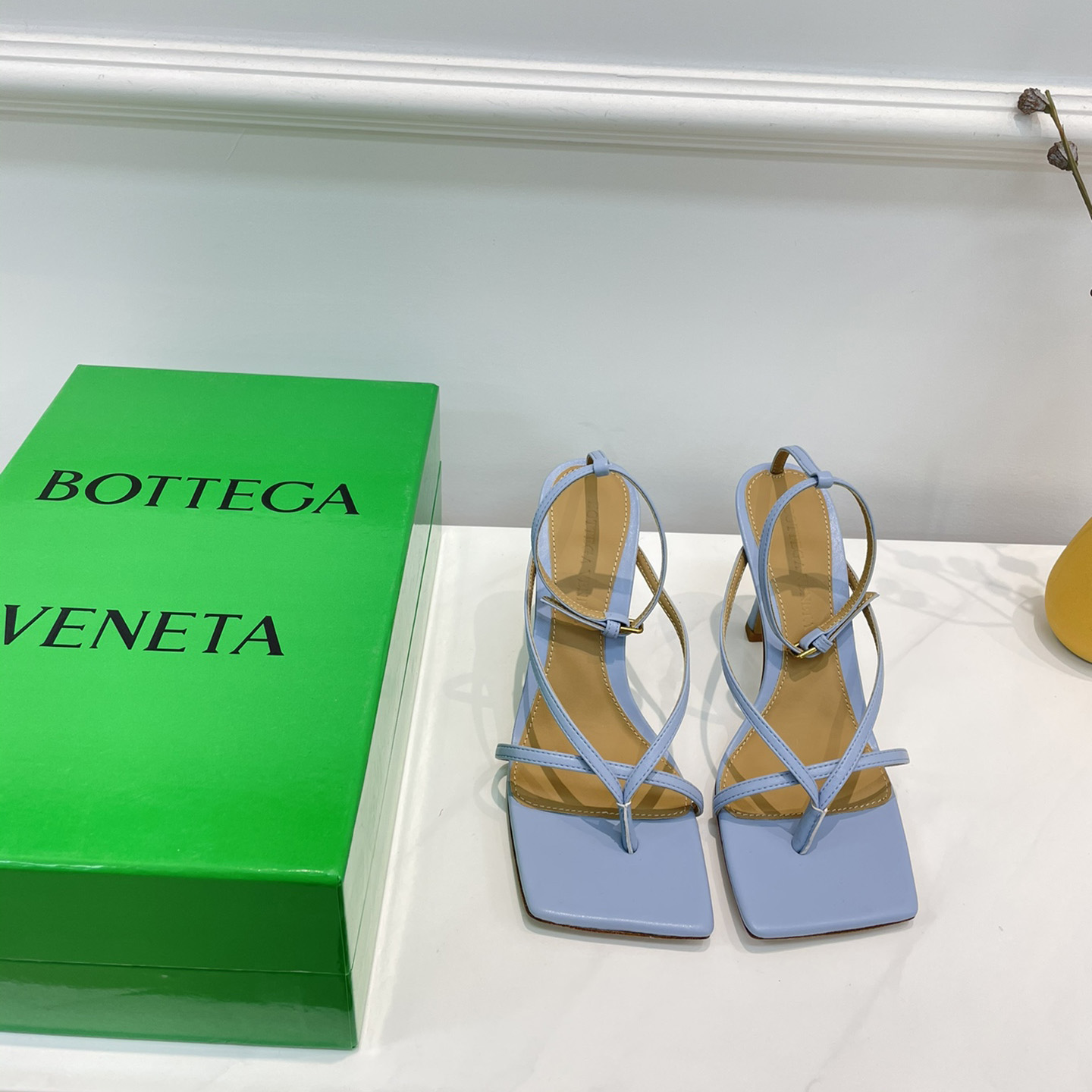 Bottega Veneta Stretch Leather Sandals In Optic White - DesignerGu