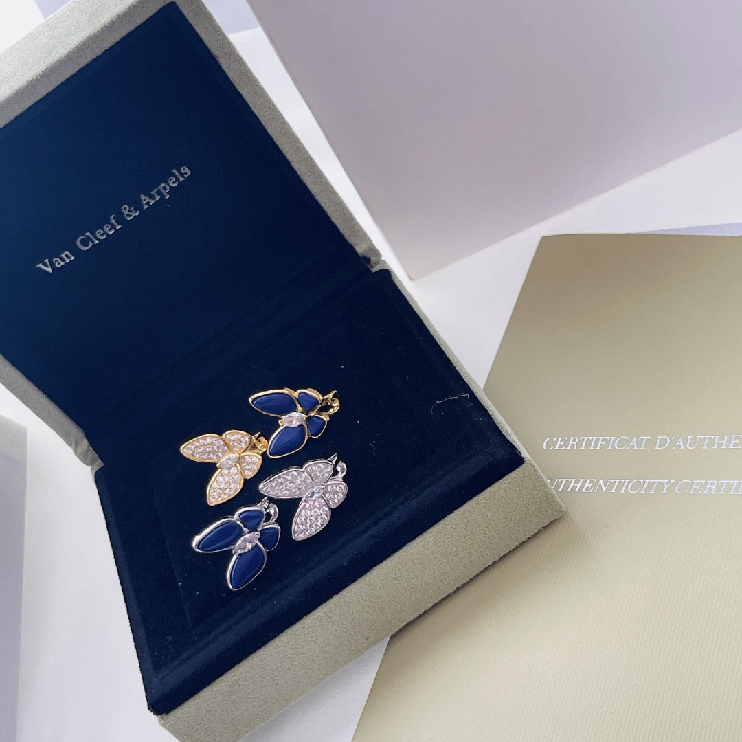 Van Cleef & Arpels Two Butterfly Earrings - DesignerGu