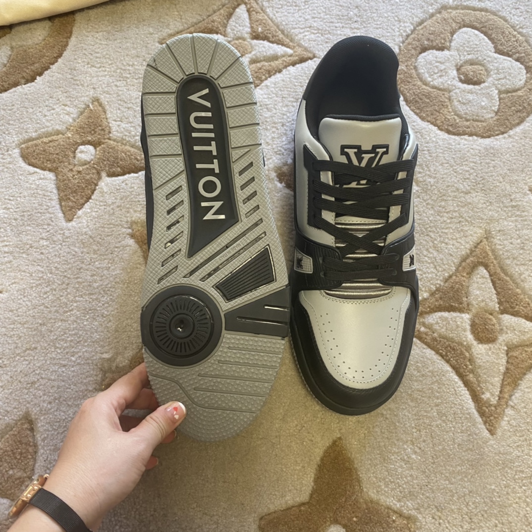 Louis Vuitton LV  Trainer Sneaker      - DesignerGu