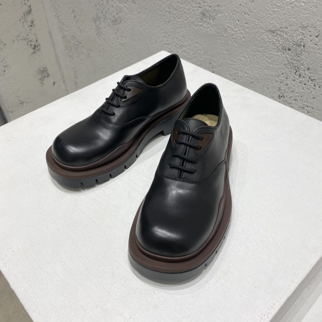 Bottega Veneta Vegetally-Tanned Leather Lace-Up Shoes - DesignerGu