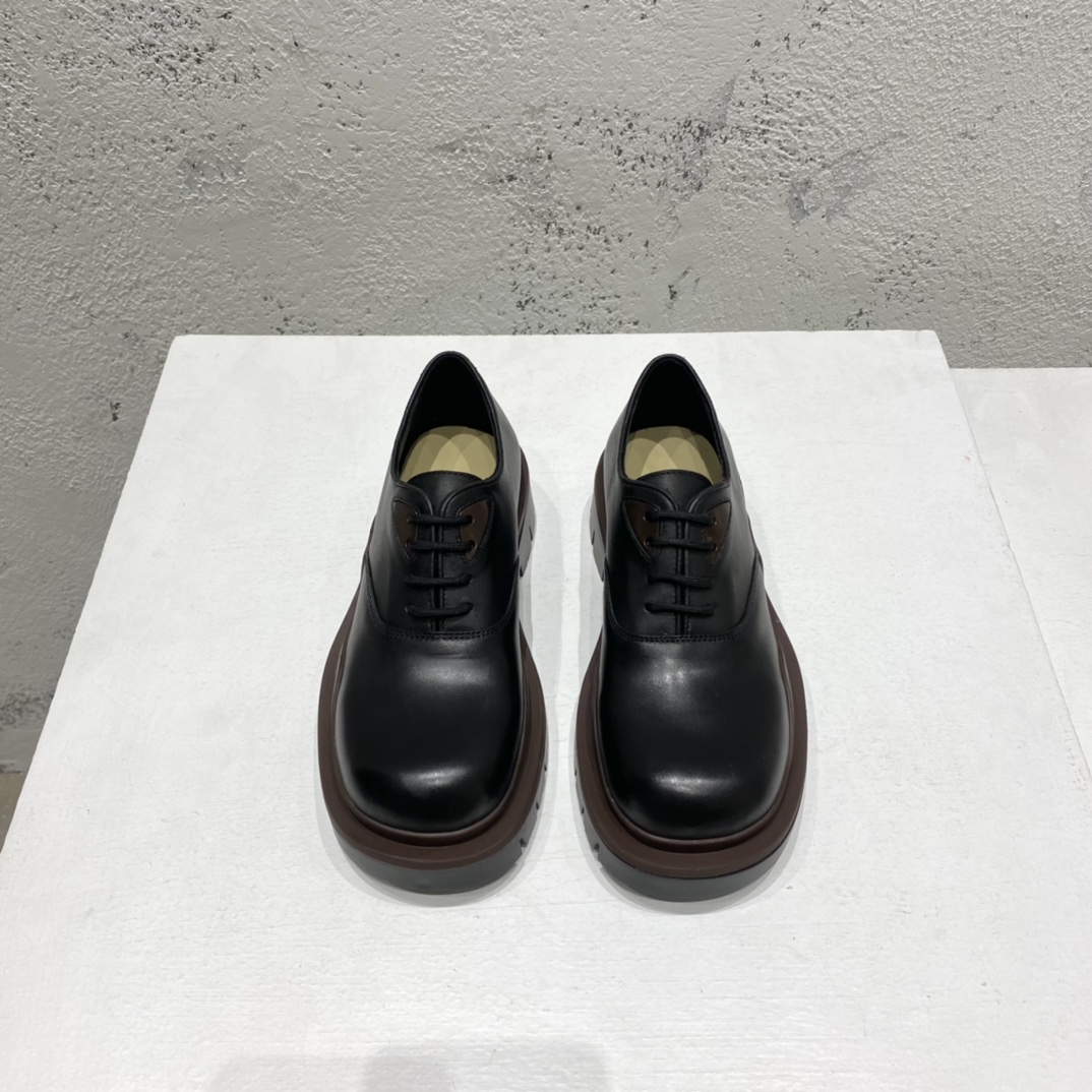 Bottega Veneta Vegetally-Tanned Leather Lace-Up Shoes - DesignerGu