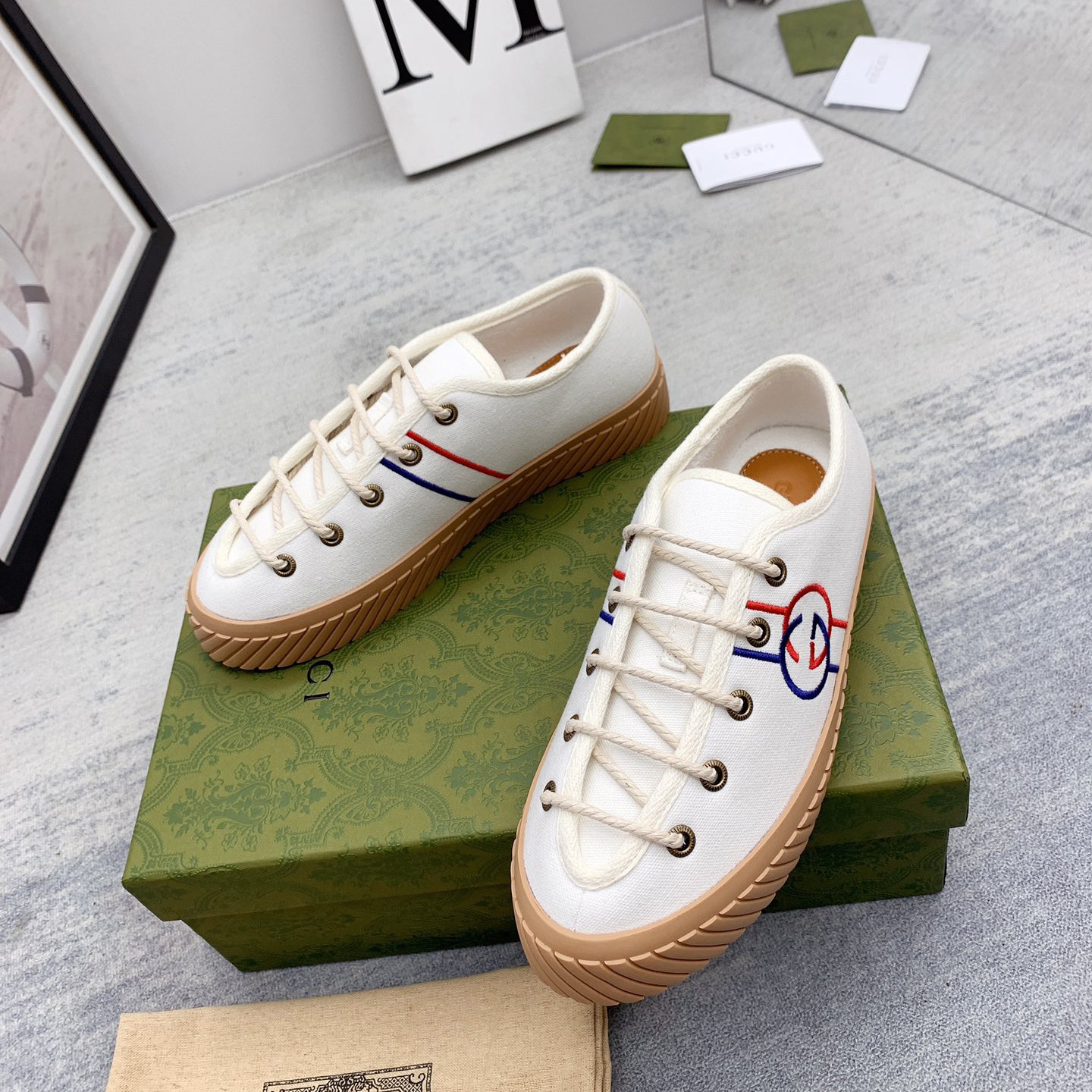 Gucci Interlocking G Sneaker - DesignerGu