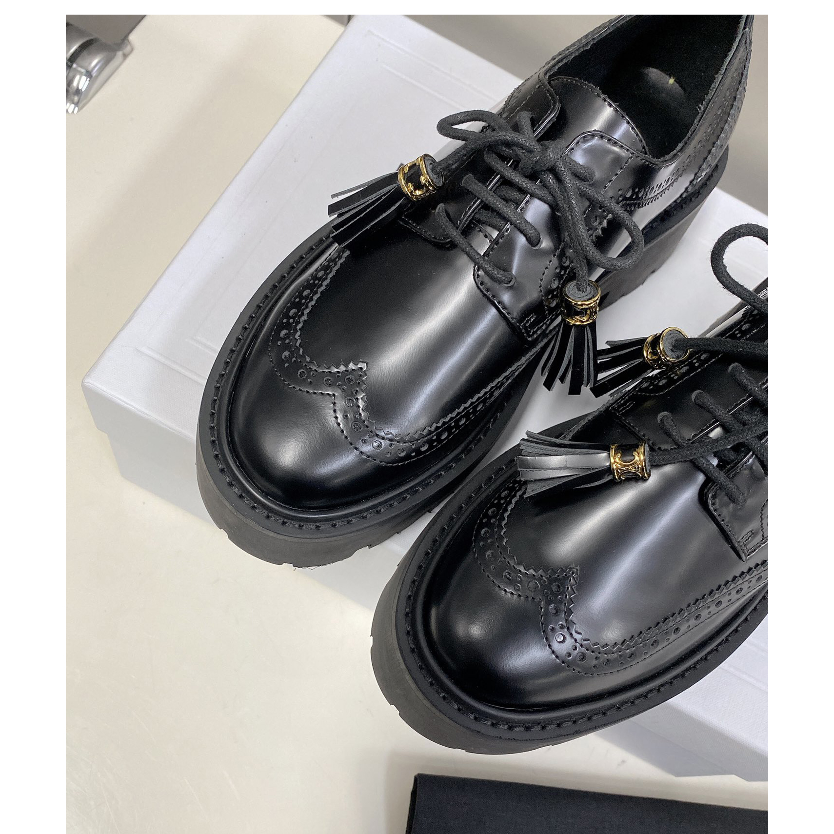 Celine Bulky Brogue Derby In Polished Bull - DesignerGu