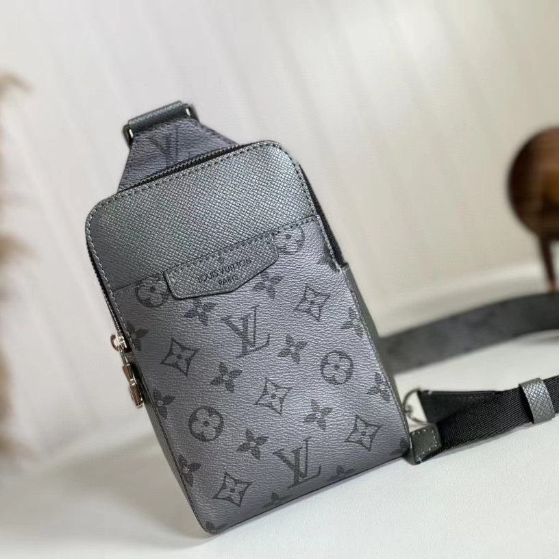 Louis Vuitton Outdoor Slingbag(13-21-5cm)   M30833 - DesignerGu